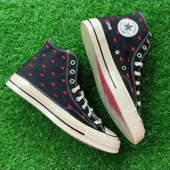 Converse All Star Chuck Taylor Chuck 70 Hi Embroidered Lips - Picture 2 of 6